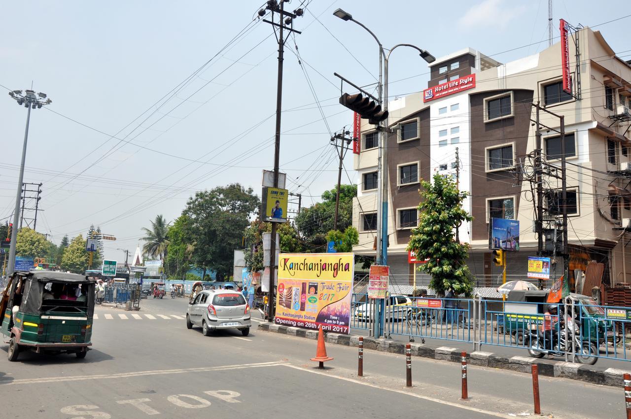 Hotel Lifestyle Siliguri Exterior photo